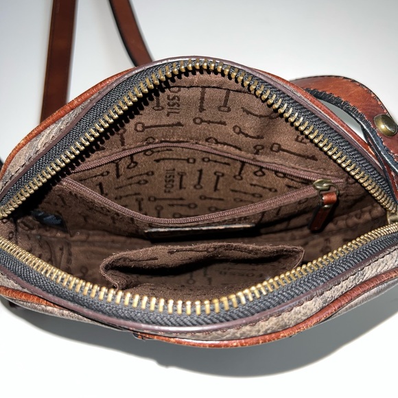 Fossil Crossbody bag, distress, leather - Picture 4 of 11